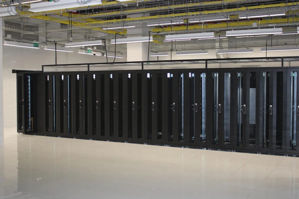 Veri merkezi güç sistemleri ve UPS altyapısı